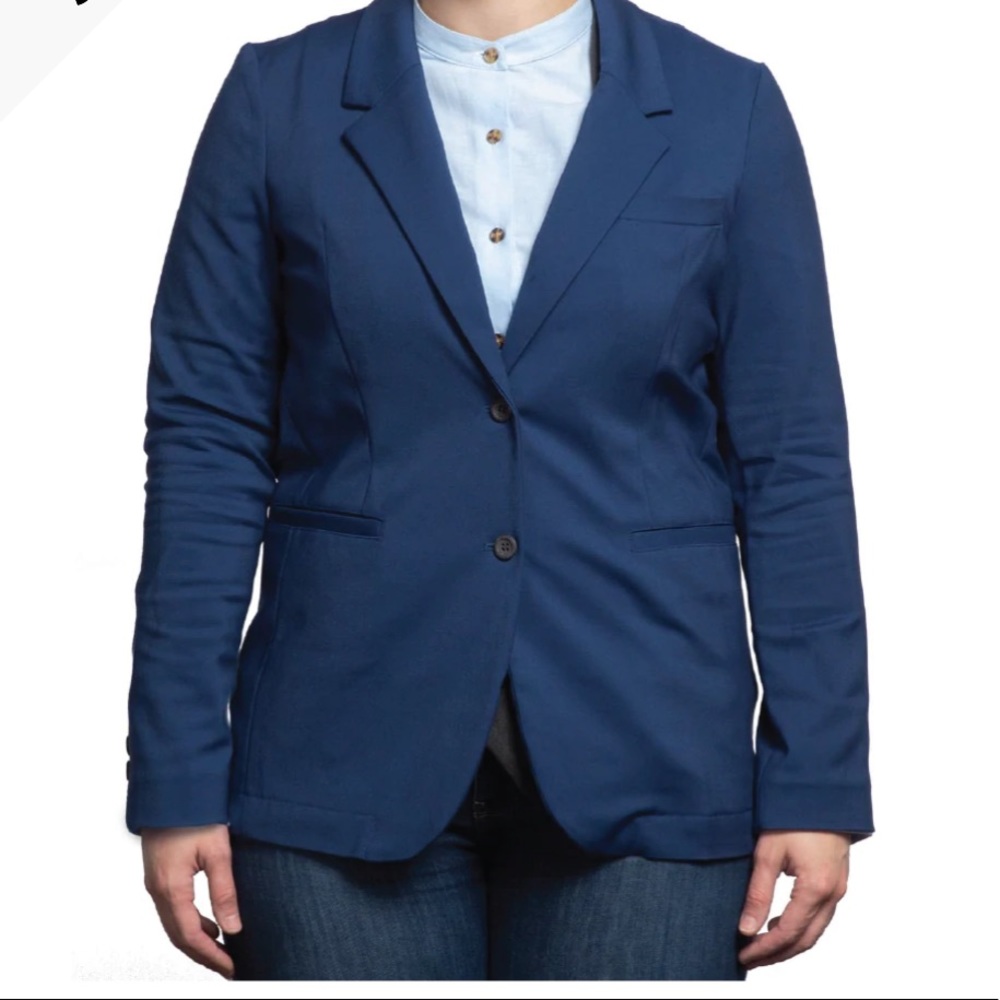 Peau de Loup 2-piece Royal Blue Suit